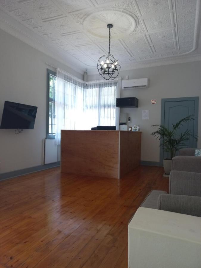 Triple9 Hatfield Guesthouse Pretoria-Noord Esterno foto